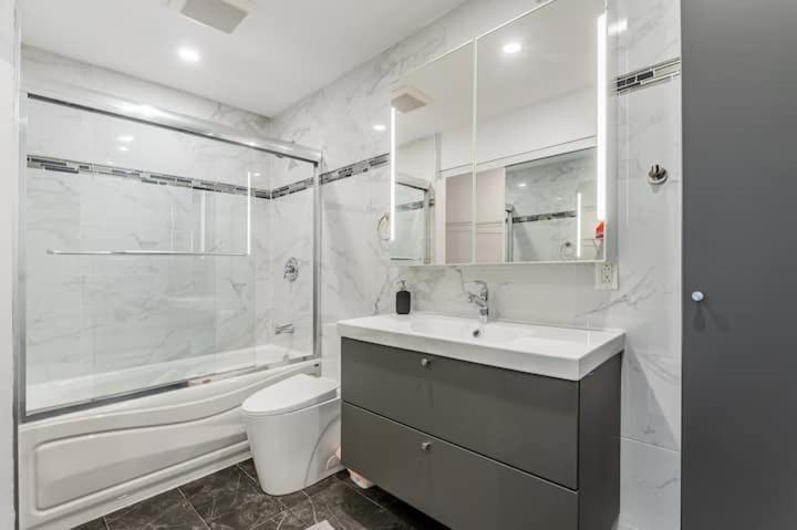 Huge 3 Bedroom With A Large Patio Apartamento *